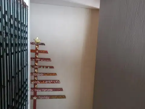 Casa en venta - 4 Dormitorios 4 Baños - San Clemente del Tuyú