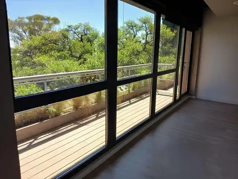 Alquiler oficina 307 m2 a estrenar con seguridad predio industrial Olivos Panamericana