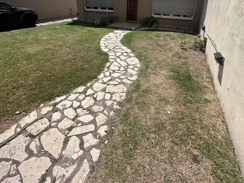 Venta de Casa 4 AMBIENTES, Ituzaingó Centro