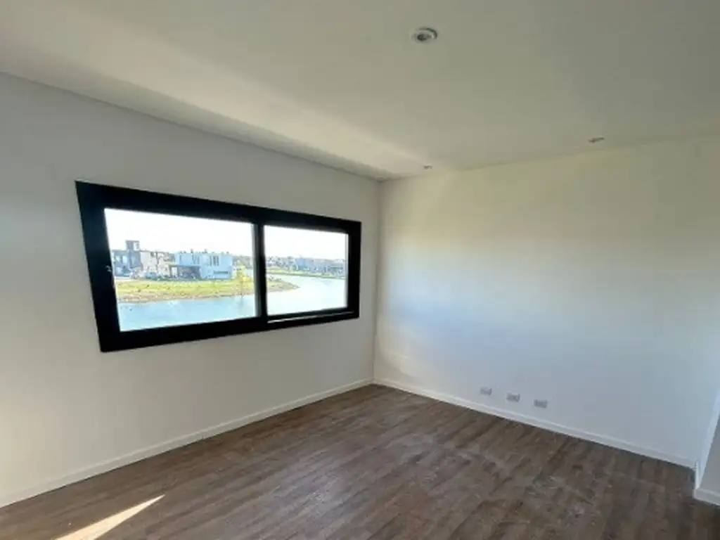 CASA DE 5 AMBIENTES EN VENTA EN BARRIO MAGALLANES. - Foto 27