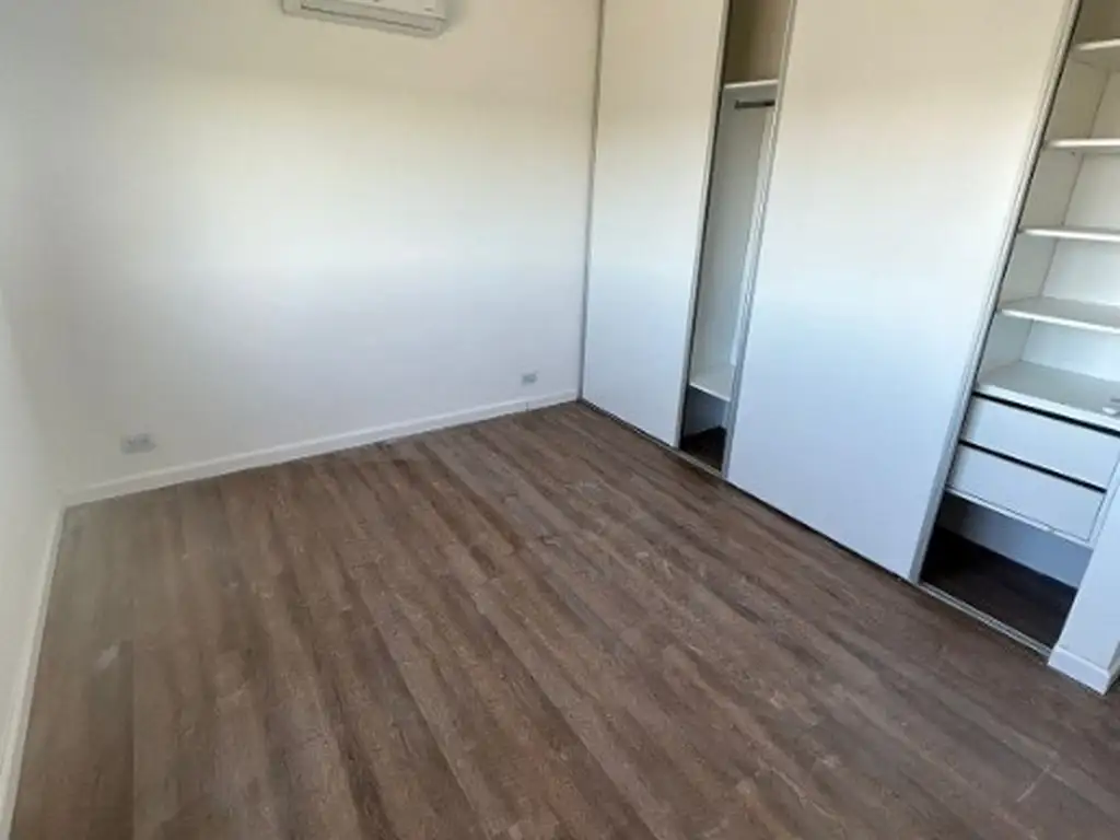 CASA DE 5 AMBIENTES EN VENTA EN BARRIO MAGALLANES. - Foto 19