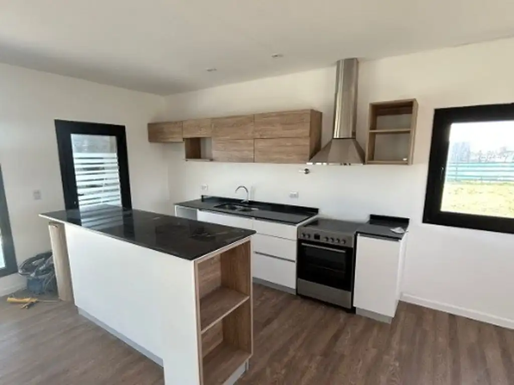 CASA DE 5 AMBIENTES EN VENTA EN BARRIO MAGALLANES. - Foto 13