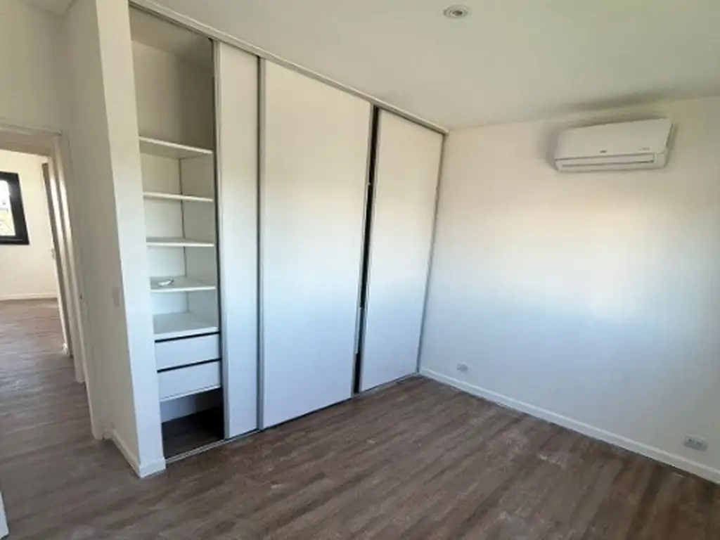 CASA DE 5 AMBIENTES EN VENTA EN BARRIO MAGALLANES. - Foto 16