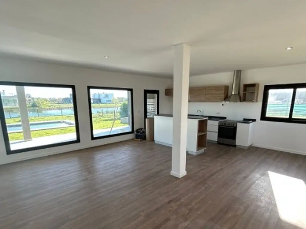 Casa en Venta - Magallanes - Barrio cerrado