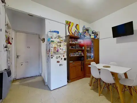 Departamento en 1 Piso al frente - San Isidro Centro.