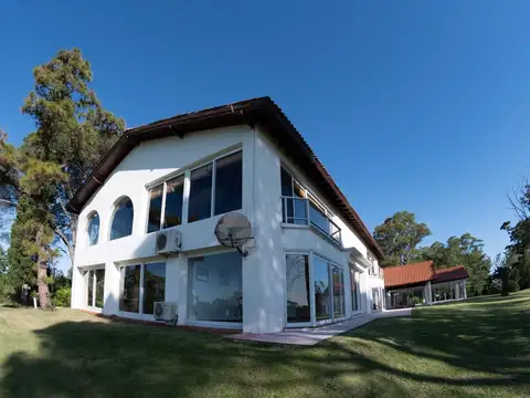 Camino Los Pirinchos 1200