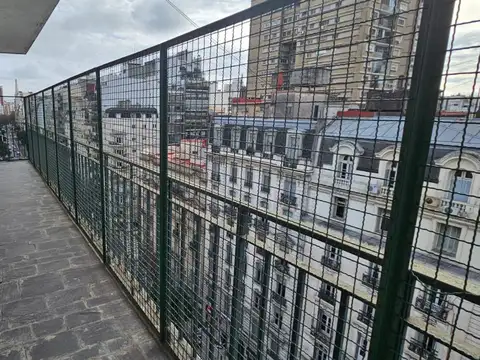 VENTA DEPARTAMENTO 3 AMBIENTES C/ DEPEN. RECOLETA