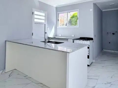 Casa en Venta en Bahia Blanca, USD 185.000