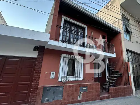 VENTA CASA B° CENTRO - ARENALES