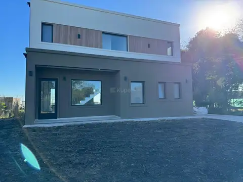 Casa en Venta en Pilar Del Este, USD 180.000