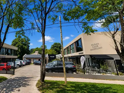 Local en complejo comercial, Bella Vista