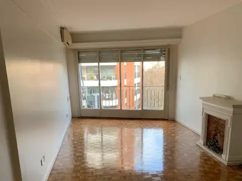 Avenida Juan Bautista Alberdi 700