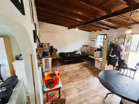 VENTA CASA 5 AMBIENTES CON  JARDIN  FARO NORTE