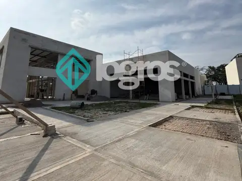 LOCALES EN VENTA/ALQUILER - A ESTRENAR - VIA AURELIA