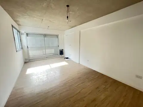 Amplia unidad en edificio nuevo