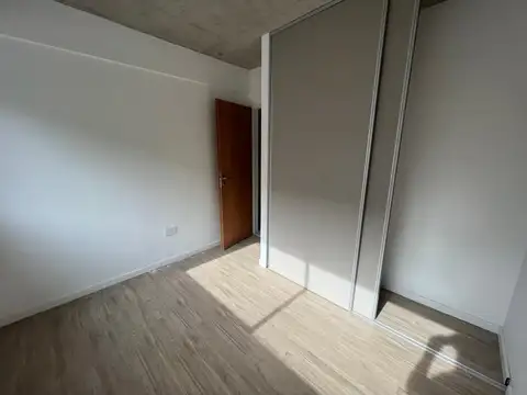 Departamento en Alquiler en Luis Agote, $ 450.000