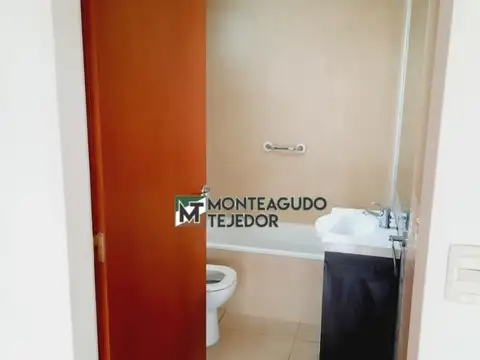 AV. TRIUNVIRATO 3300