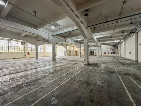 Galpon en Alquiler en Berazategui, USD 9.600