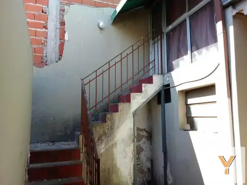 Casa en Venta - 3 Dormitorios 2 Baños - 223mts - La Plata
