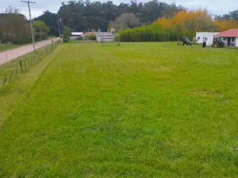 VENTA LOTE 1044 M2 LA TRINIDAD CAMET