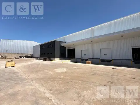 DEPOSITO DE 2750 M2 DENTRO DE PREDIO CON SEGURIDAD A 200 DE PANAMERICANA RAMAL PILAR