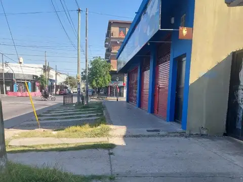 ALQUILER LOCAL R. CALZADA