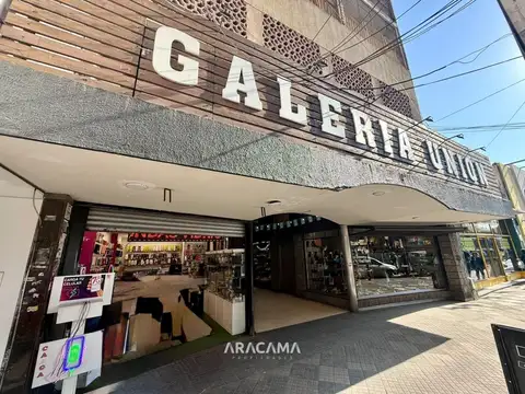 Local en Alquiler en la Galeria Union en Monte Grande
