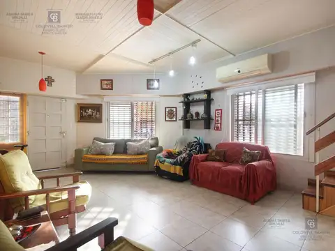 Venta Casa 4 ambiente zona en Parque Avellaneda.