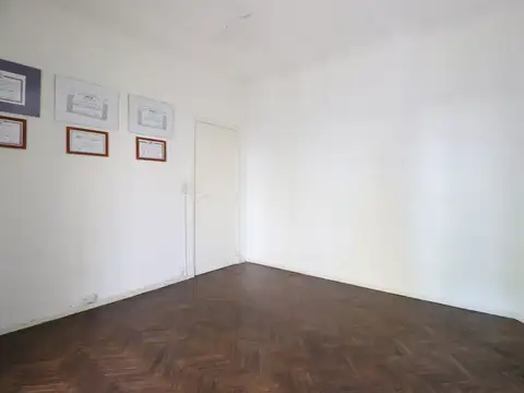 Depto Tipo Casa en Venta 56 años