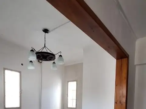 Casa en Alquiler en Jose Marmol, $ 700.000