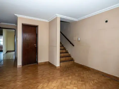 Tres Cerritos. Av. Reyes Católicos 1700
