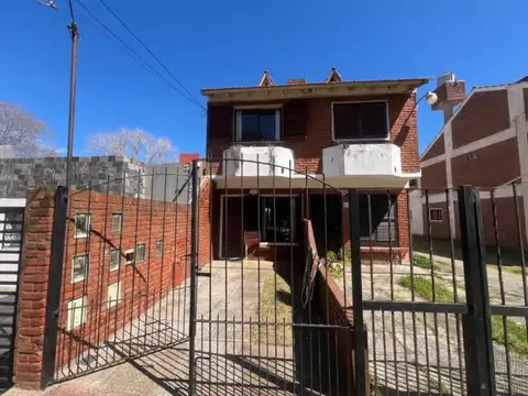 En Venta En Costa Azul Duplex 4 Ambientes Quincho F: 11343