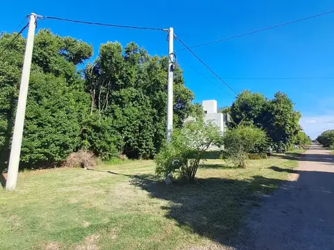 Terreno en Venta en Villa Catalina, USD 27.500