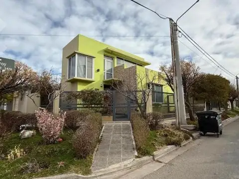 Casa en Venta en Neuquen, Confluencia