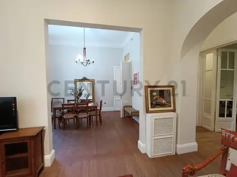 Venta Semipiso de Estilo Francés en Recoleta