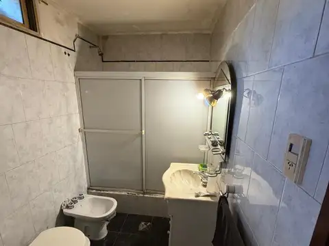 Depto Tipo Casa 4 ambientes con 2 baños