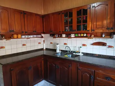 Depto Tipo Casa en Venta 40 años