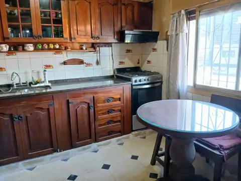 Depto Tipo Casa en Venta al Este