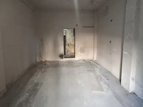 Local en Alquiler Via Púb.