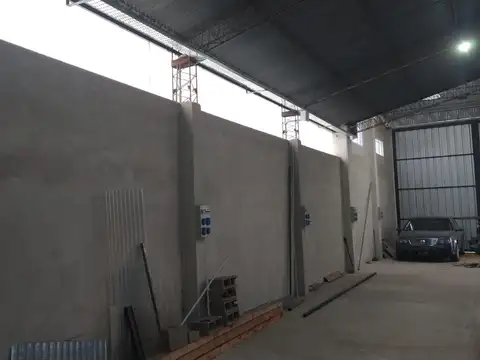Galpon en Venta 60  mts Fondo