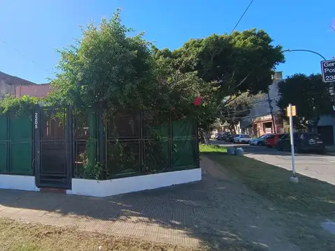 MUNRO PH VENTA 111 m2 C/COCHERA LISTO PARA RENOVAR