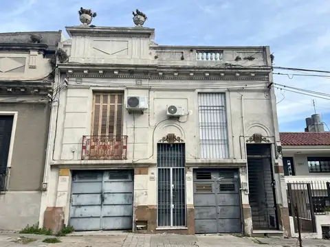 Venta Apto 3 dormitorios, 2 garajes y azotea excl.