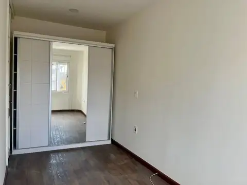 Departamento 4 ambientes con 1 baño
