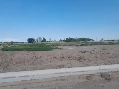 VENTA TERRENO  EN GUAYMALLÉN