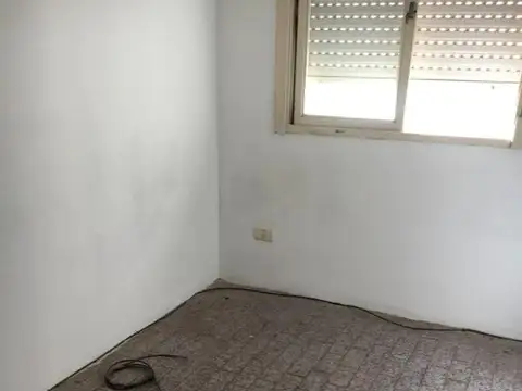 Departamento 4 ambientes con 1 baño