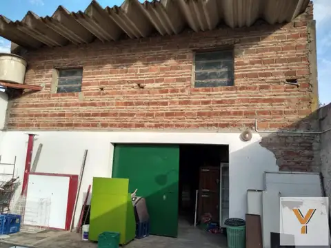 Local en Venta 40 años
