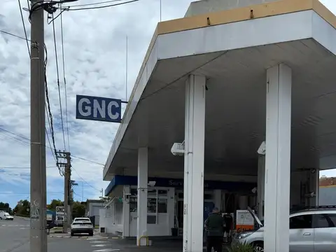 VENTA ESTACION DE SERVICIO GAS HAEDO AMPLIA FINAC.