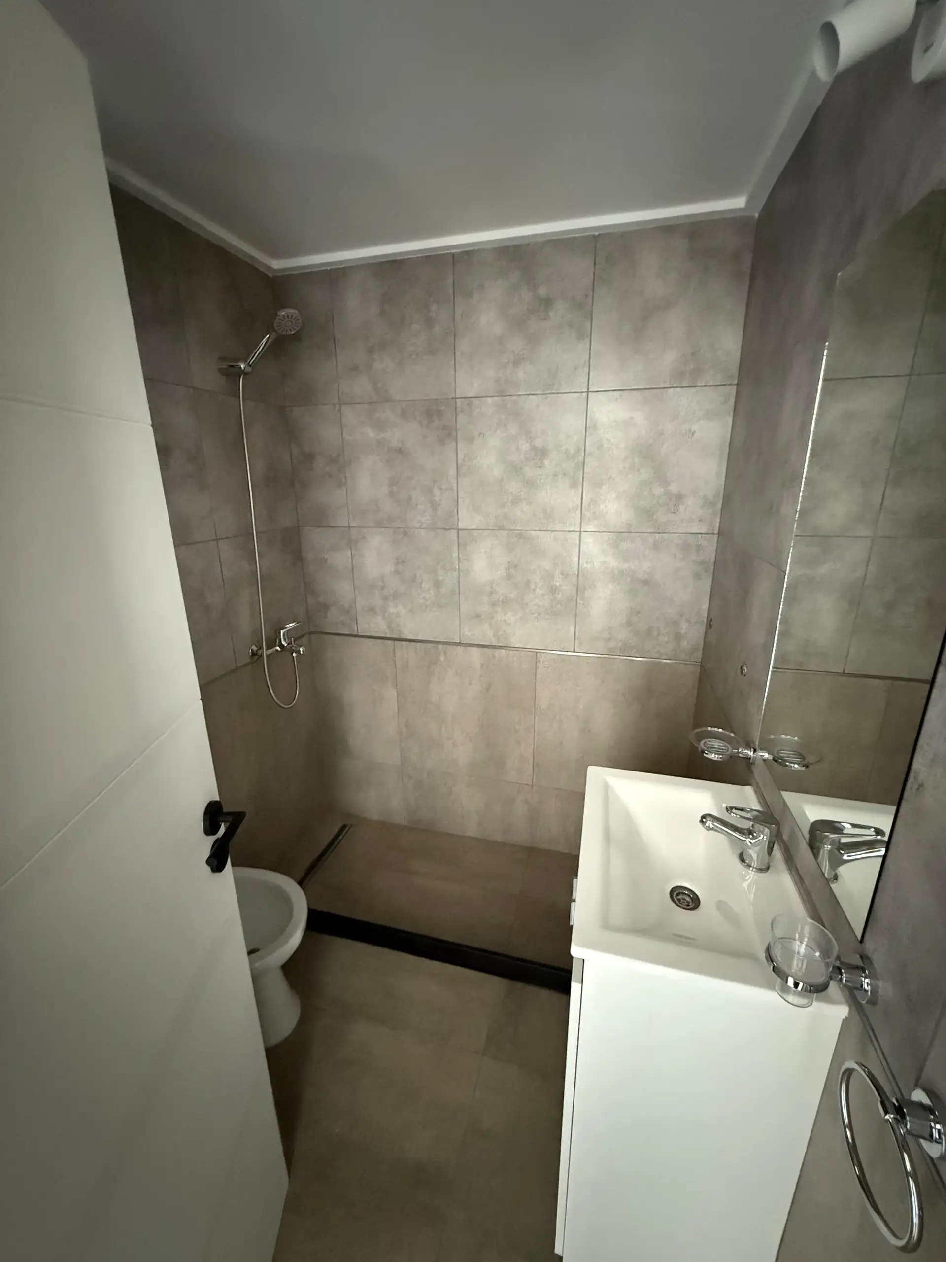 Depto 1 dorm a estrenar 54 m² con DVH y calefacción por radiadores — Semicentro