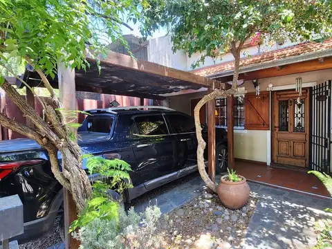 Teniente F. Bourquet 300