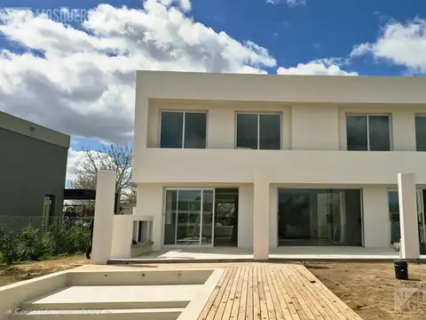 Casa en Alquiler en San Matias, USD 3.700